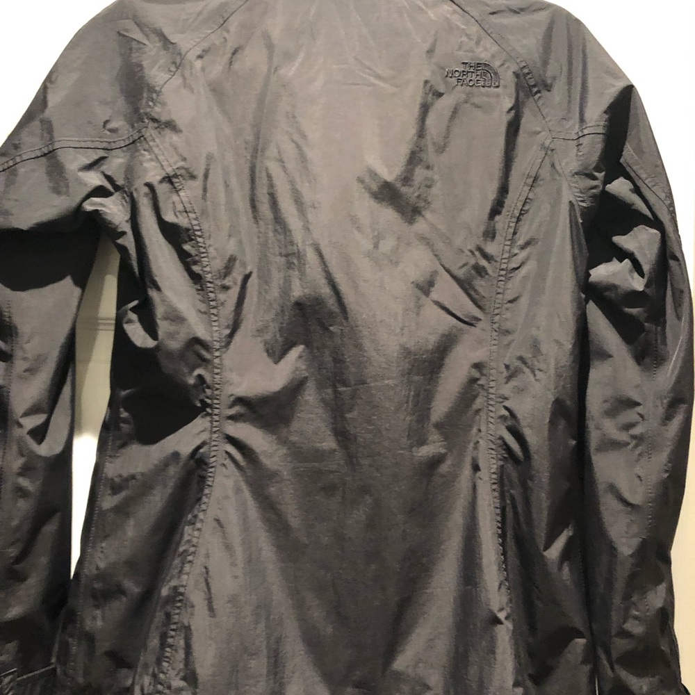 Northface rain jacket size small women regular size- the north face. Original - Picture 9 of 15